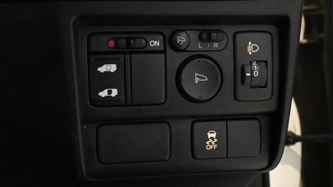 Honda Freed I Рестайлинг с пробегом 2012 года, цена 1 025 000 рублей, 156380 км, компактвэн, Автокод Объявления