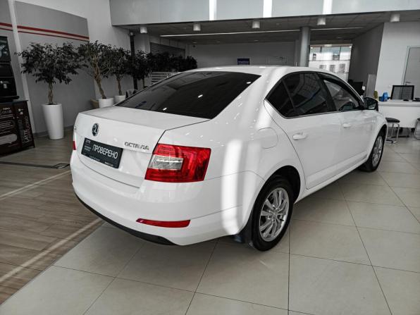 Skoda Octavia III (A7) с пробегом 2015 года, цена 960 000 рублей, 248023 км, лифтбек, Автокод Объявления