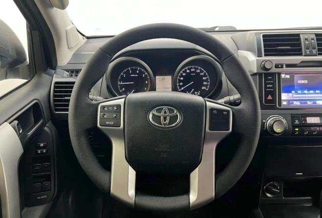 Toyota Land Cruiser Prado 150 Series Рестайлинг 1 с пробегом 2016 года, цена 3 600 000 рублей, 178869 км, внедорожник, Автокод Объявления