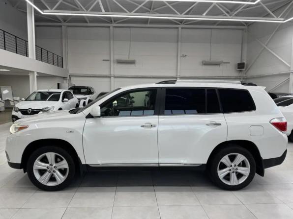 Toyota Highlander II (XU40) Рестайлинг с пробегом 2011 года, цена 1 799 000 рублей, 264155 км, внедорожник, Автокод Объявления