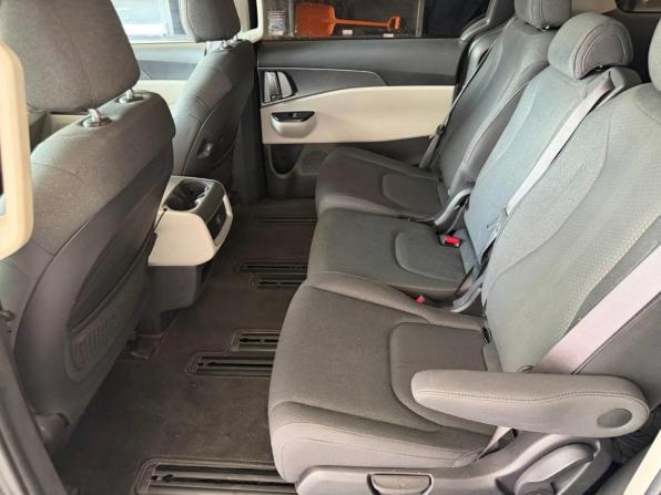 Kia Carnival IV с пробегом 2021 года, цена 3 371 600 рублей, 141711 км, минивэн, Автокод Объявления