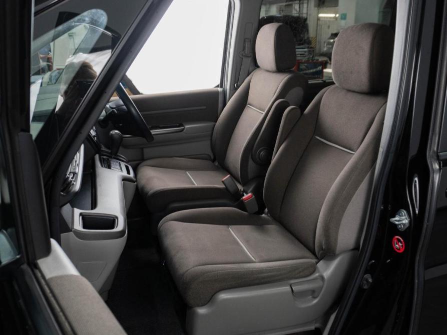 Honda Stepwgn V Рестайлинг Тюмень  - изображение 8