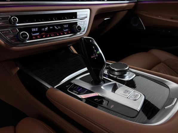 BMW 7 серии VI (G11/G12) Рестайлинг с пробегом 2022 года, цена 6 400 000 рублей, 144309 км, седан, Автокод Объявления