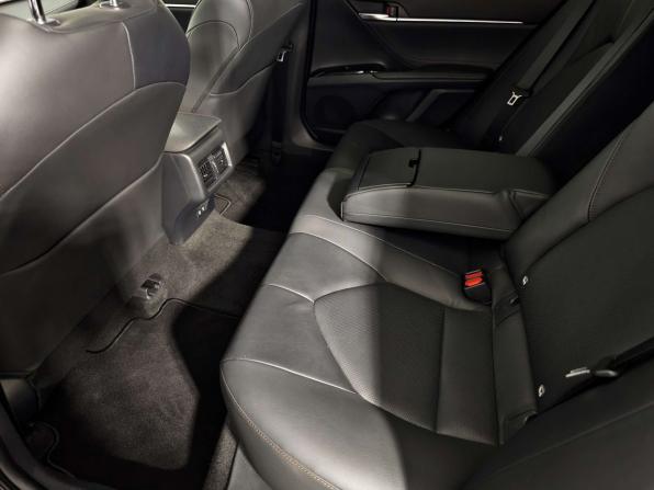 Toyota Camry VIII (XV70) с пробегом 2018 года, цена 2 125 000 рублей, 104618 км, седан, Автокод Объявления