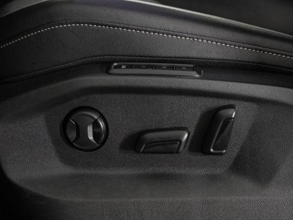 Volkswagen Tiguan II Рестайлинг с пробегом 2021 года, цена 3 199 000 рублей, 150327 км, внедорожник, Автокод Объявления