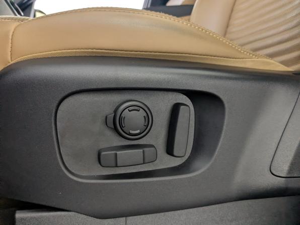 Land Rover Discovery V Рестайлинг с пробегом 2024 года, цена 9 270 000 рублей, 64000 км, внедорожник, Автокод Объявления