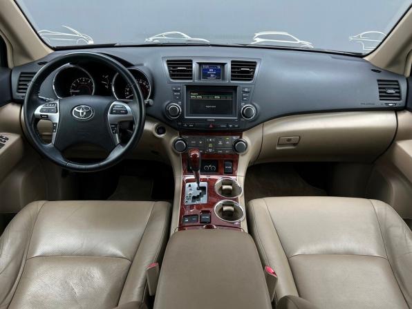 Toyota Highlander II (XU40) Рестайлинг с пробегом 2011 года, цена 1 997 300 рублей, 147752 км, внедорожник, Автокод Объявления