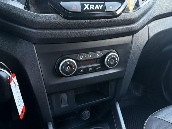 Lada (ВАЗ) XRAY I с пробегом 2016 года, цена 820 000 рублей, 165793 км, хэтчбек, Автокод Объявления