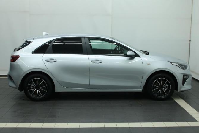 Kia Ceed III с пробегом 2019 года, цена 1 545 000 рублей, 77240 км, хэтчбек, Автокод Объявления