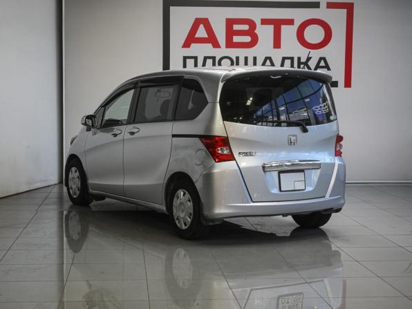 Honda Freed I с пробегом 2009 года, цена 899 000 рублей, 234378 км, компактвэн, Автокод Объявления