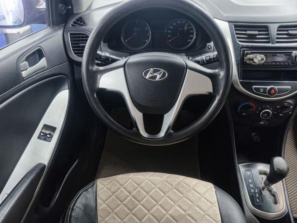 Hyundai Solaris I с пробегом 2012 года, цена 749 900 рублей, 195000 км, хэтчбек, Автокод Объявления