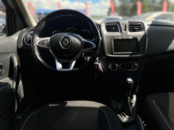Renault Logan II Рестайлинг с пробегом 2019 года, цена 1 050 000 рублей, 115281 км, седан, Автокод Объявления