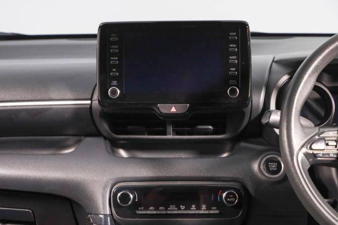 Toyota Yaris IV с пробегом 2020 года, цена 1 199 000 рублей, 105200 км, хэтчбек, Автокод Объявления