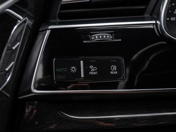 Audi Q8 I (4M) с пробегом 2019 года, цена 4 670 000 рублей, 144983 км, внедорожник, Автокод Объявления