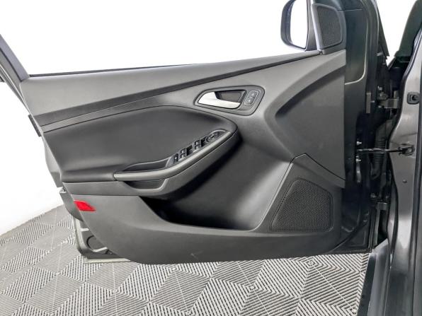 Ford Focus III Рестайлинг с пробегом 2016 года, цена 1 050 000 рублей, 102321 км, универсал, Автокод Объявления