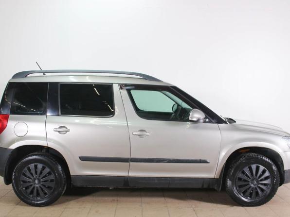 Skoda Yeti I с пробегом 2012 года, цена 650 000 рублей, 235456 км, внедорожник, Автокод Объявления