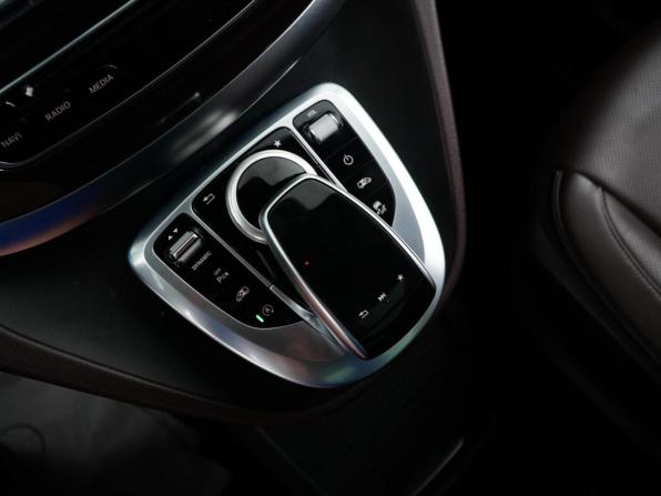 Mercedes-Benz V-Класс III (W447) с пробегом 2017 года, цена 4 549 050 рублей, 118111 км, минивэн, Автокод Объявления