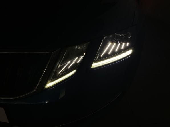 Skoda Octavia III (A7) Рестайлинг с пробегом 2017 года, цена 2 099 000 рублей, 185240 км, универсал, Автокод Объявления