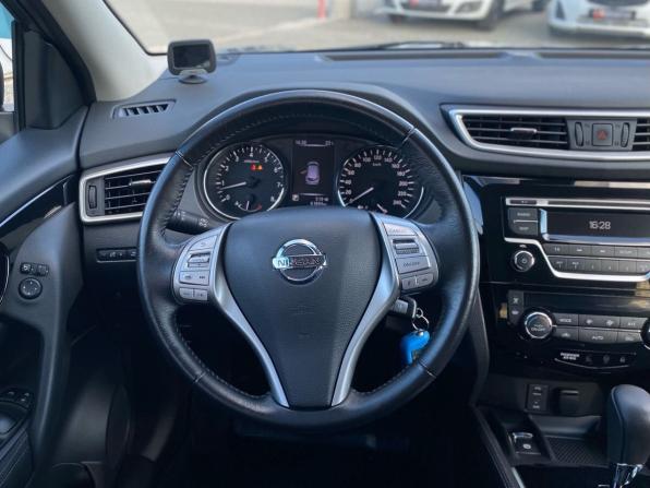 Nissan Qashqai II с пробегом 2018 года, цена 1 799 000 рублей, 61800 км, внедорожник, Автокод Объявления