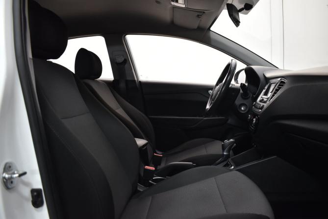 Hyundai Solaris II с пробегом 2019 года, цена 1 200 000 рублей, 143441 км, седан, Автокод Объявления