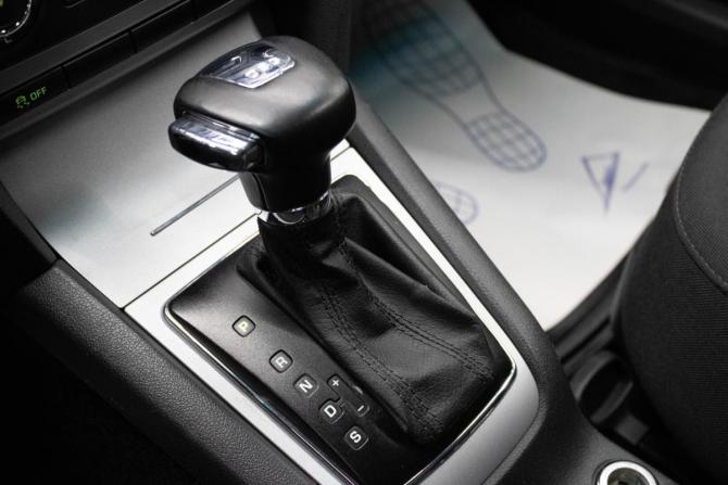 Skoda Octavia II (A5) Рестайлинг с пробегом 2012 года, цена 849 000 рублей, 172482 км, лифтбек, Автокод Объявления