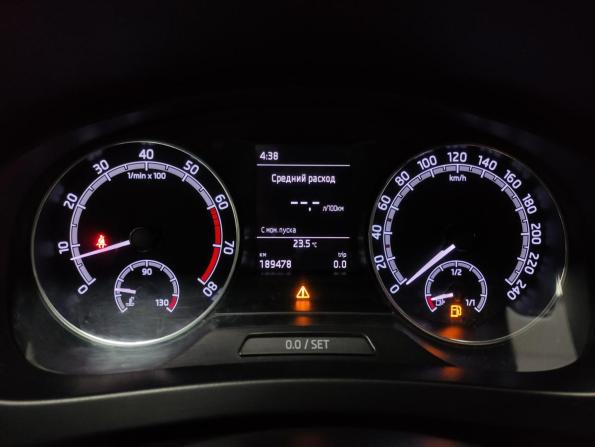 Skoda Rapid I с пробегом 2017 года, цена 1 000 000 рублей, 189400 км, лифтбек, Автокод Объявления