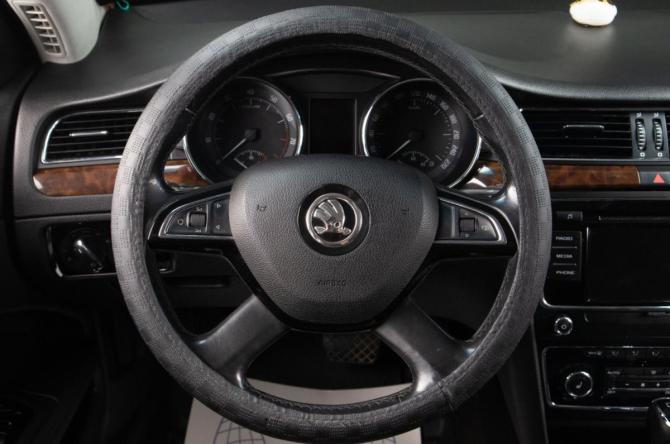 Skoda Superb II Рестайлинг с пробегом 2013 года, цена 1 000 000 рублей, 240000 км, лифтбек, Автокод Объявления