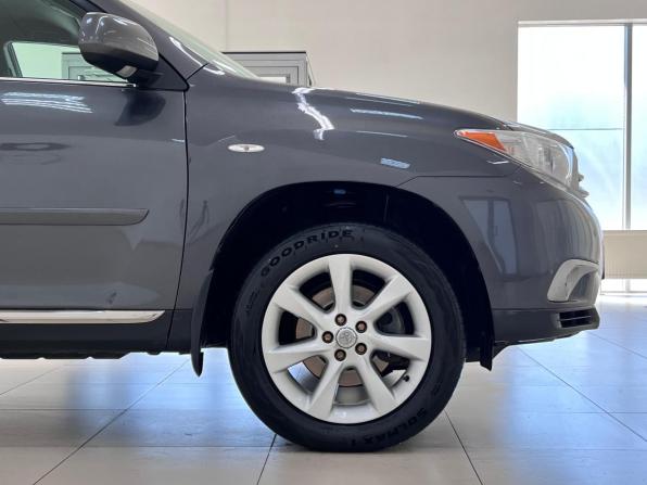 Toyota Highlander II (XU40) Рестайлинг с пробегом 2010 года, цена 2 190 000 рублей, 102444 км, внедорожник, Автокод Объявления