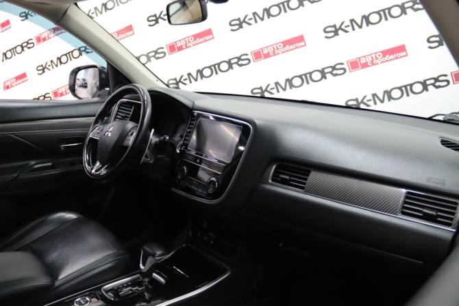 Mitsubishi Outlander III Рестайлинг 3 с пробегом 2019 года, цена 2 595 950 рублей, 127146 км, внедорожник, Автокод Объявления