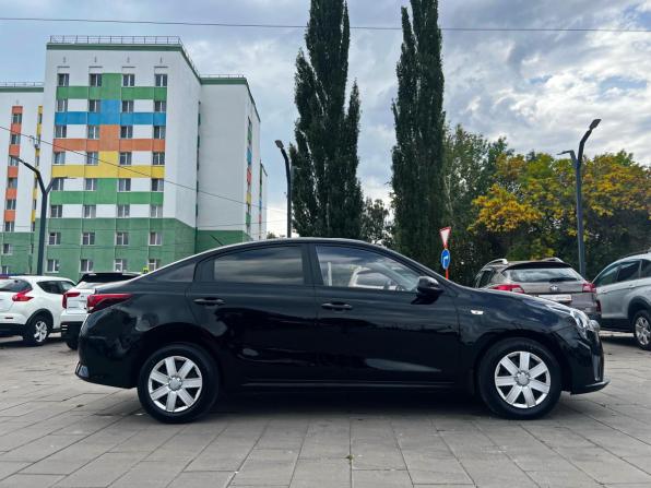 Kia Rio IV Рестайлинг с пробегом 2021 года, цена 1 663 800 рублей, 104914 км, седан, Автокод Объявления