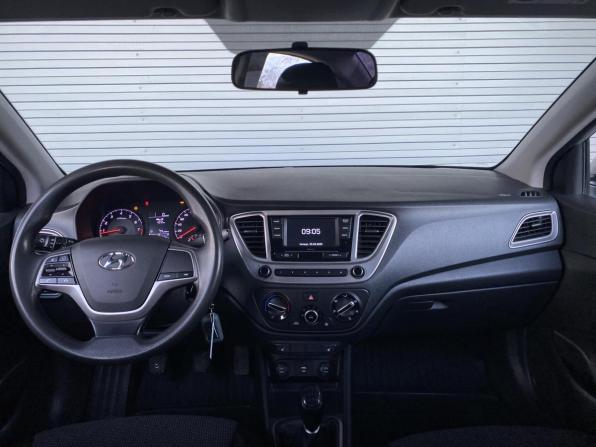 Hyundai Solaris II Рестайлинг с пробегом 2021 года, цена 1 295 000 рублей, 23657 км, седан, Автокод Объявления