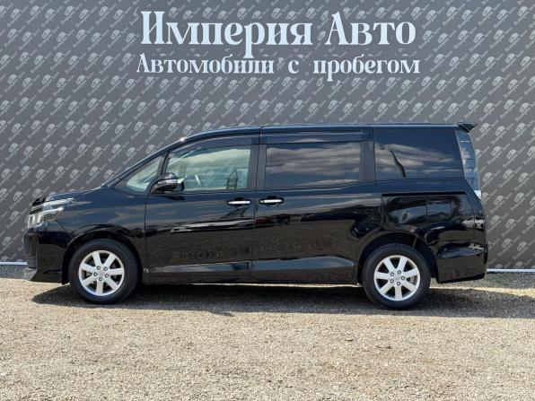 Toyota Voxy III (R80) с пробегом 2014 года, цена 1 450 000 рублей, 136390 км, минивэн, Автокод Объявления