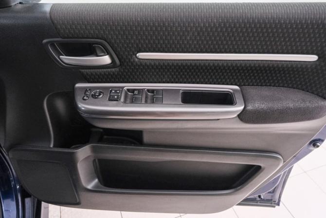 Honda Stepwgn V Рестайлинг с пробегом 2018 года, цена 2 239 000 рублей, 80000 км, минивэн, Автокод Объявления