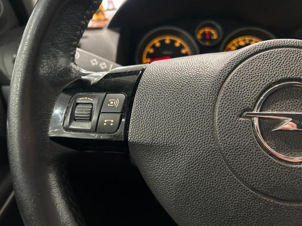 Opel Astra H Рестайлинг с пробегом 2012 года, цена 519 000 рублей, 166474 км, хэтчбек, Автокод Объявления