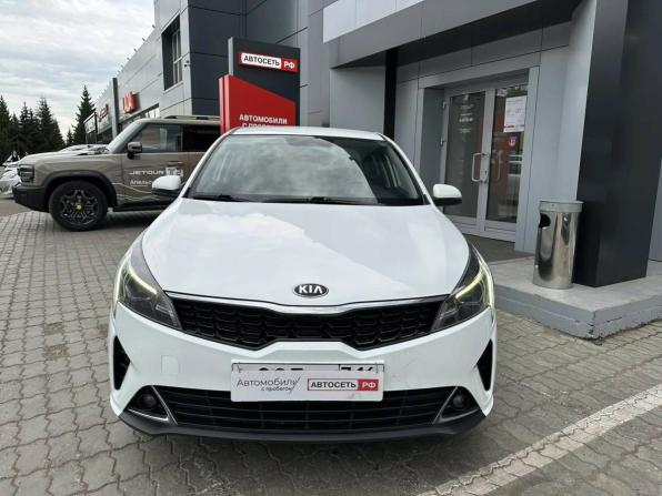 Kia Rio IV Рестайлинг с пробегом 2020 года, цена 1 590 000 рублей, 144020 км, седан, Автокод Объявления