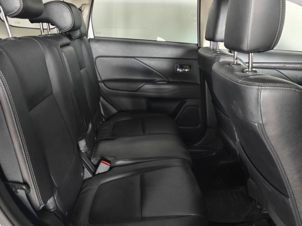 Mitsubishi Outlander III Рестайлинг 2 с пробегом 2017 года, цена 1 950 000 рублей, 84067 км, внедорожник, Автокод Объявления