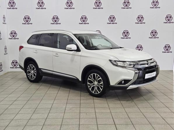 Mitsubishi Outlander III Рестайлинг 2 с пробегом 2018 года, цена 1 865 000 рублей, 93221 км, внедорожник, Автокод Объявления