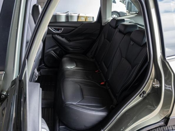 Subaru Forester V с пробегом 2018 года, цена 3 360 000 рублей, 94801 км, внедорожник, Автокод Объявления