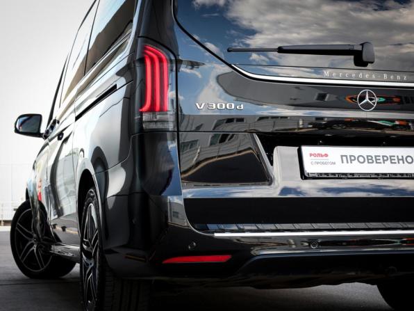 Mercedes-Benz V-Класс III (W447) Рестайлинг с пробегом 2025 года, цена 12 998 000 рублей, 21934 км, минивэн, Автокод Объявления