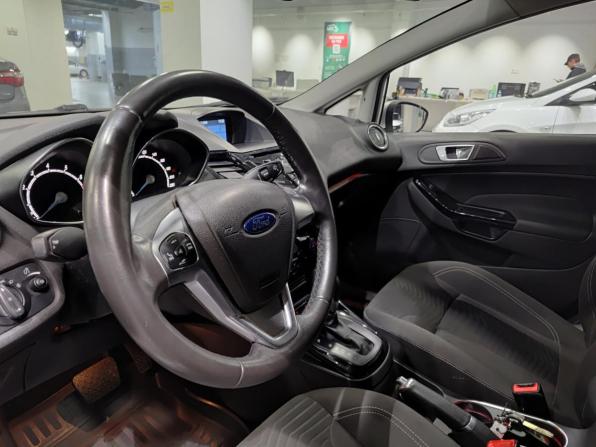 Ford Fiesta Mk6 Рестайлинг с пробегом 2015 года, цена 838 000 рублей, 80908 км, седан, Автокод Объявления