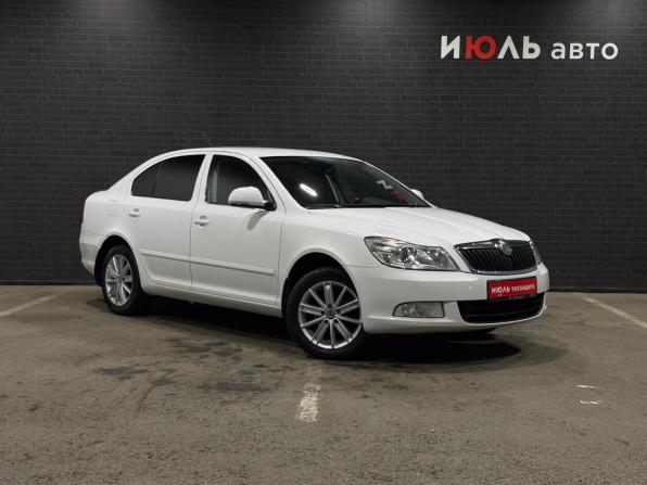 Skoda Octavia II (A5) Рестайлинг с пробегом 2012 года, цена 900 000 рублей, 195155 км, лифтбек, Автокод Объявления