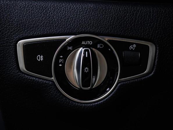 Mercedes-Benz E-Класс V (W213 S213 C238) Рестайлинг с пробегом 2021 года, цена 4 098 000 рублей, 128000 км, седан, Автокод Объявления