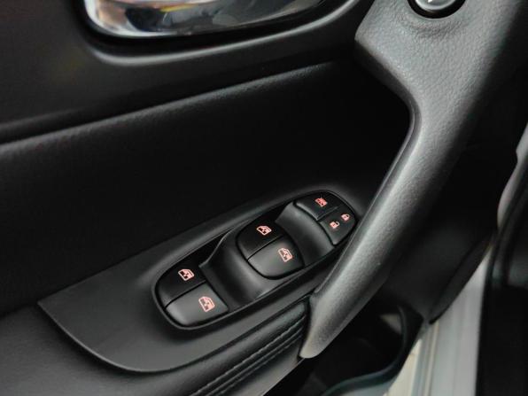 Nissan Qashqai II Рестайлинг с пробегом 2019 года, цена 1 850 000 рублей, 139255 км, внедорожник, Автокод Объявления