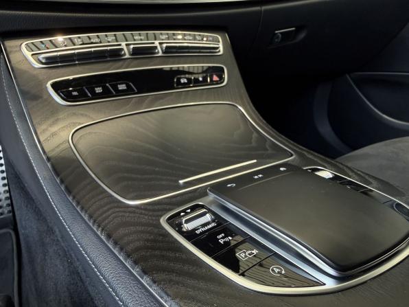 Mercedes-Benz E-Класс V (W213 S213 C238) Рестайлинг с пробегом 2020 года, цена 4 200 000 рублей, 47362 км, седан, Автокод Объявления