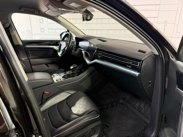 Volkswagen Touareg III с пробегом 2018 года, цена 4 285 000 рублей, 151251 км, внедорожник, Автокод Объявления