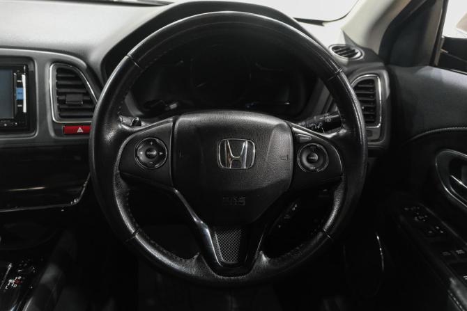 Honda Vezel I с пробегом 2014 года, цена 1 449 000 рублей, 152000 км, внедорожник, Автокод Объявления