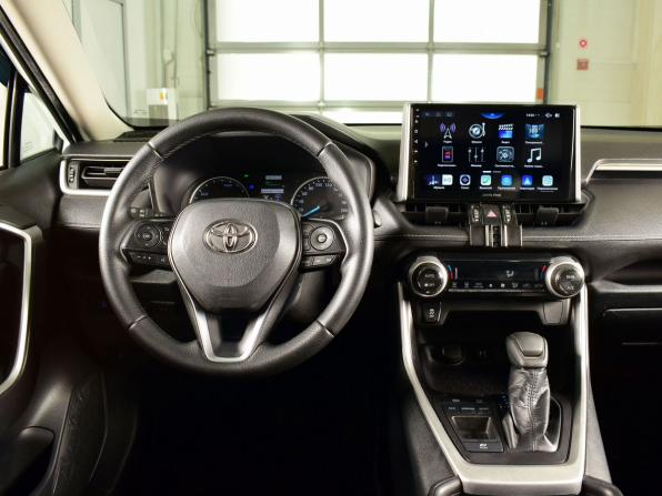 Toyota Wildlander I с пробегом 2021 года, цена 3 199 995 рублей, 77786 км, внедорожник, Автокод Объявления