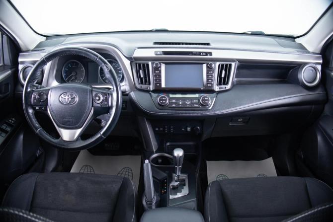 Toyota RAV4 IV (XA40) Рестайлинг с пробегом 2017 года, цена 2 149 000 рублей, 122600 км, внедорожник, Автокод Объявления
