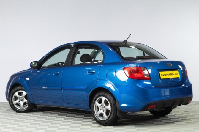 Kia Rio II Рестайлинг с пробегом 2010 года, цена 589 000 рублей, 230000 км, седан, Автокод Объявления