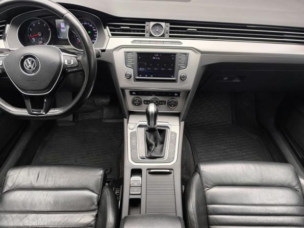Volkswagen Passat B8 с пробегом 2017 года, цена 1 749 000 рублей, 134131 км, седан, Автокод Объявления
